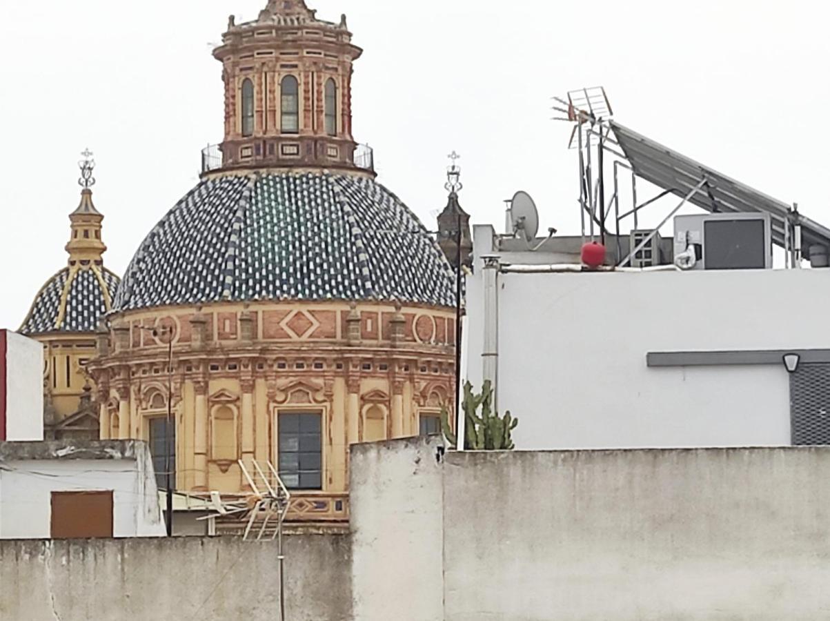 Habitacion Y Bano En Planta Independiente En Centro De Sevilla Экстерьер фото