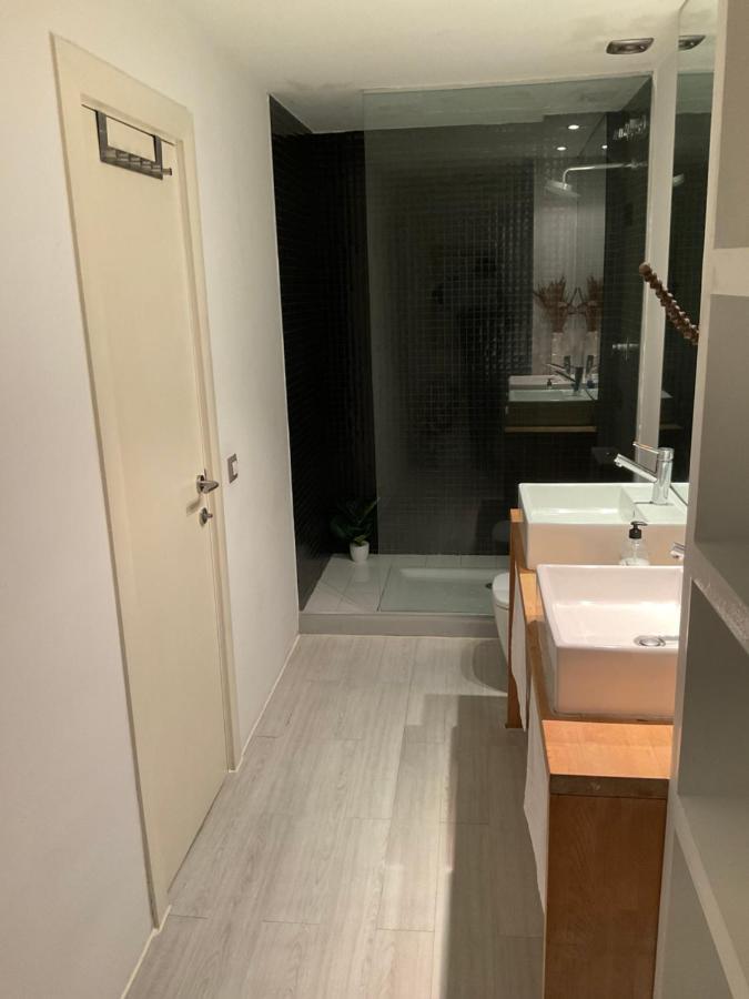 Habitacion Y Bano En Planta Independiente En Centro De Sevilla Экстерьер фото